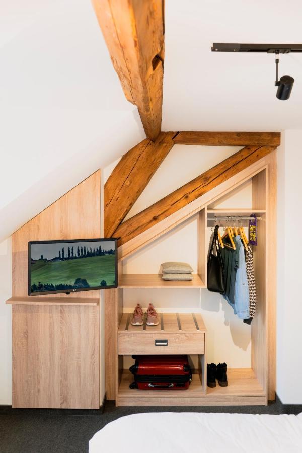 Koncept Hotel Loeie Münsingen エクステリア 写真