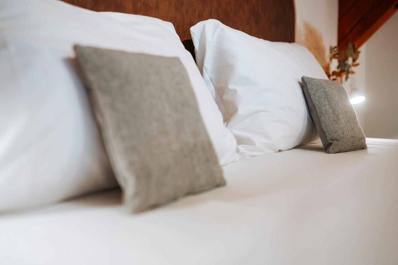 Koncept Hotel Loeie Münsingen エクステリア 写真